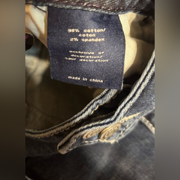 Vigoss The Chelsea Capri Jeans Size 20 Distressed Dark Wash Embroidered Pockets - Picture 5 of 7